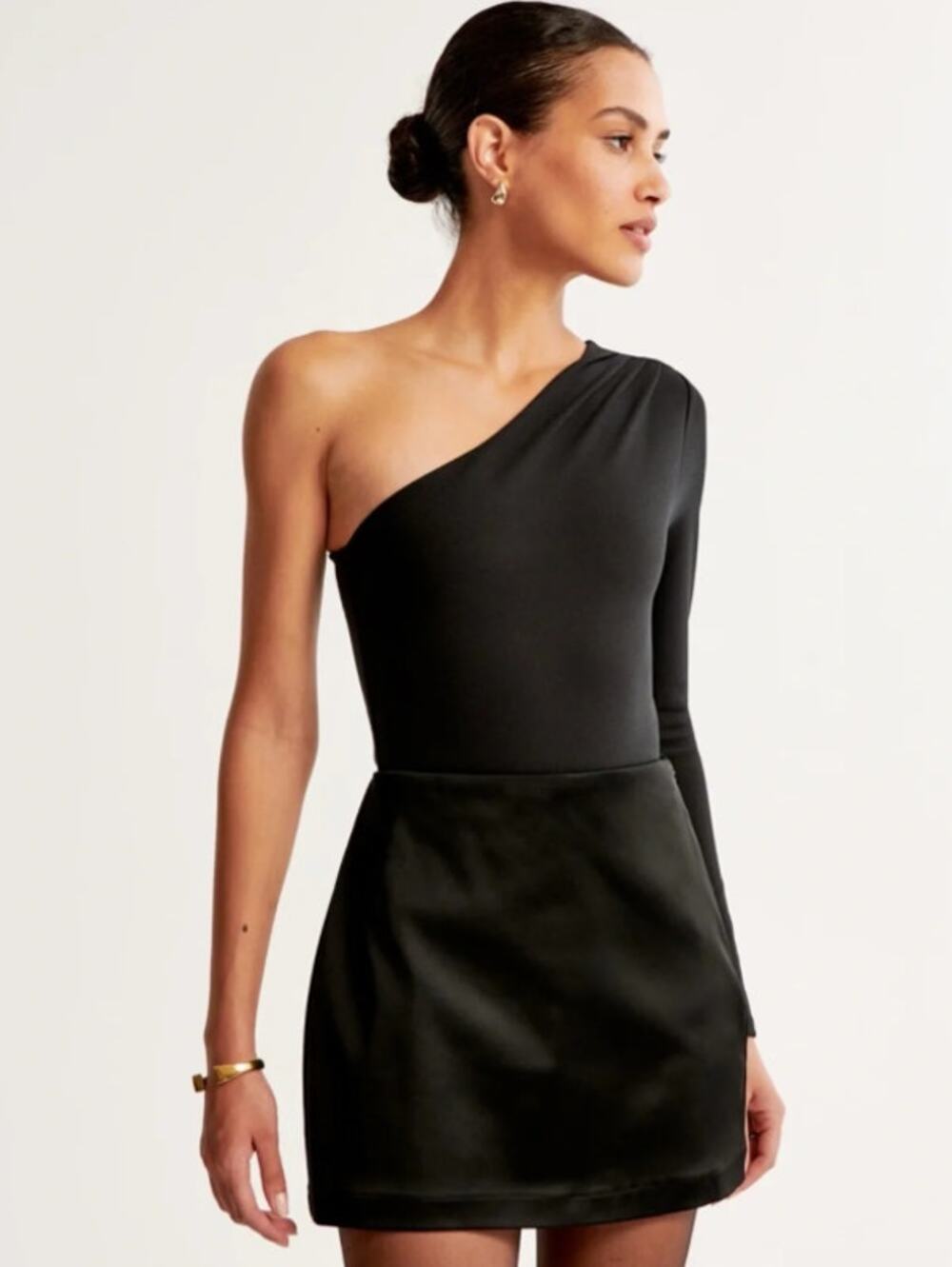 Abercrombie & Fitch Long-Sleeve Crepe Asymmetrical One-Shoulder Bodysuit Small